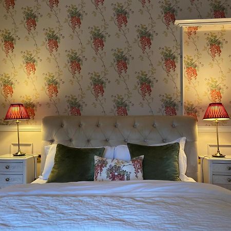 Alexandra Court Hotel Конглтон Экстерьер фото